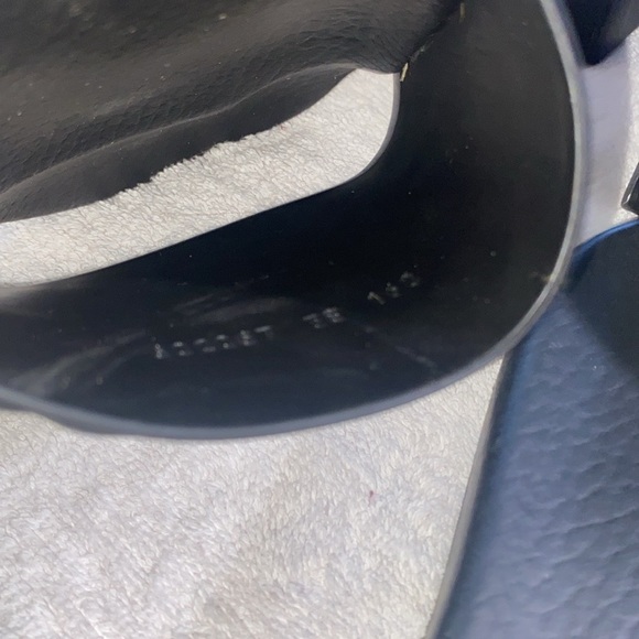 Classic Gucci Matelasse Slides Size 8 - Picture 5 of 5